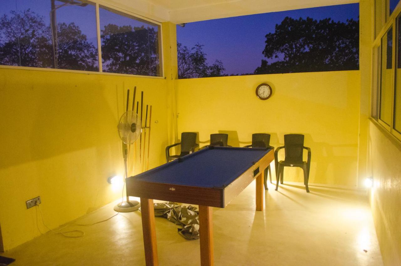 Forestville Yala Ngoại thất bức ảnh